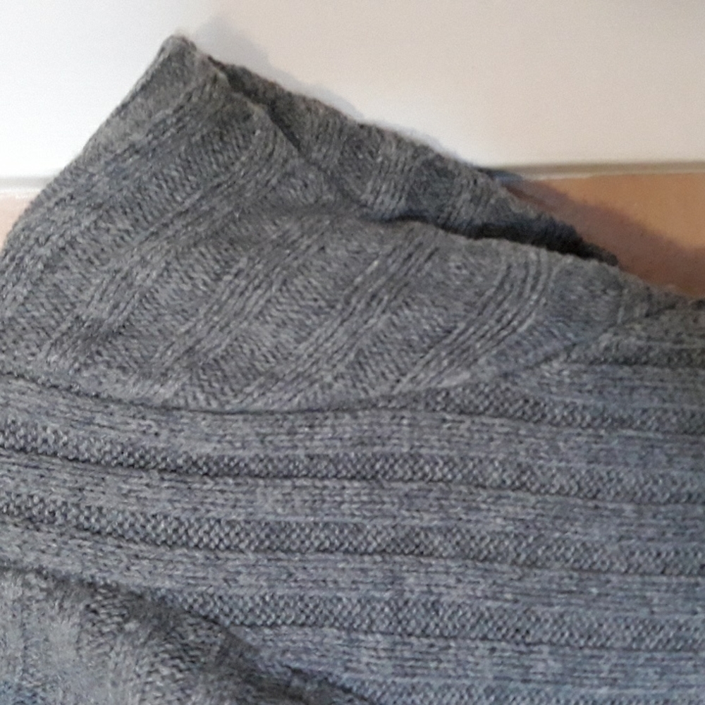 Long sweater - Picture 4 of 4